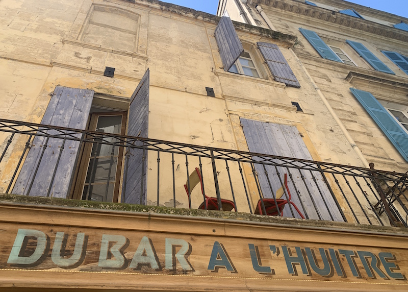 casual eats in Arles